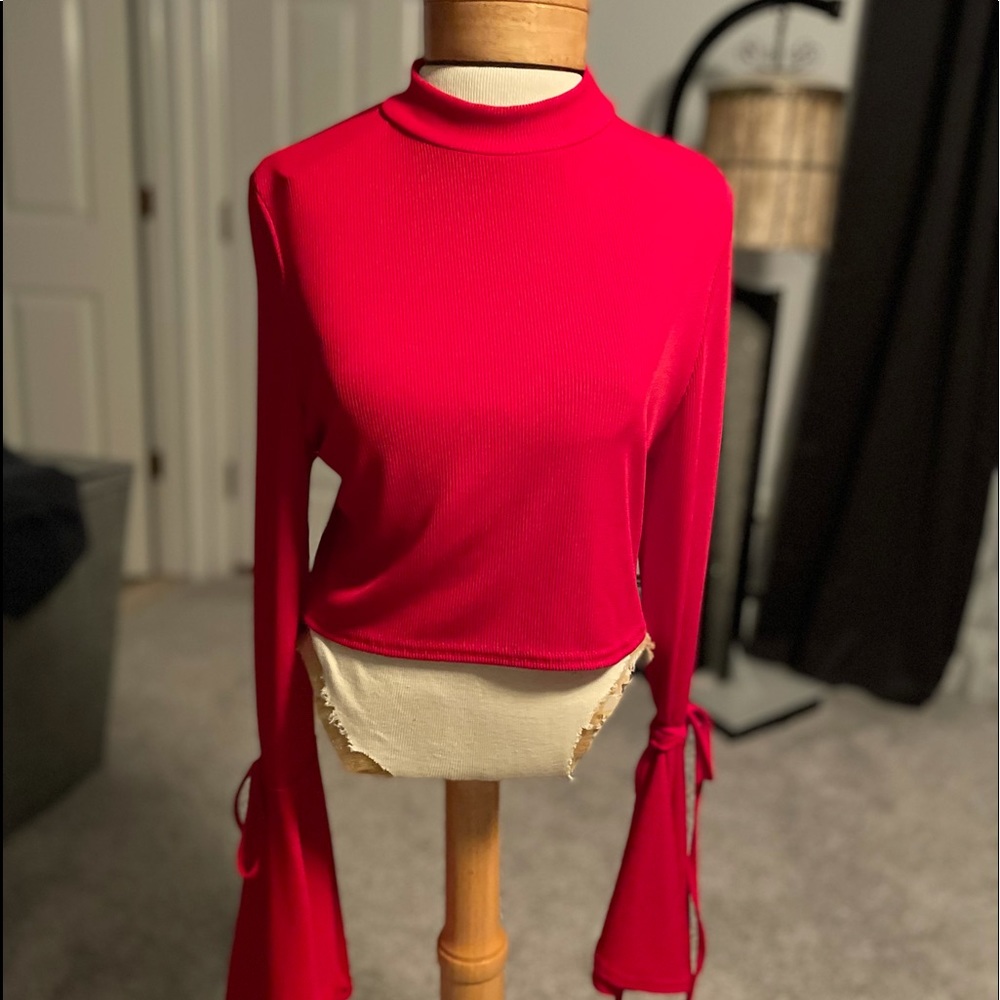 New red crop shirt